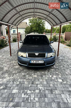 Лифтбек Skoda Superb 2005 в Чечельнике