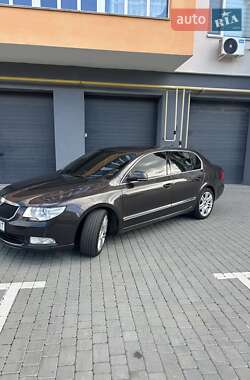 Лифтбек Skoda Superb 2011 в Виннице