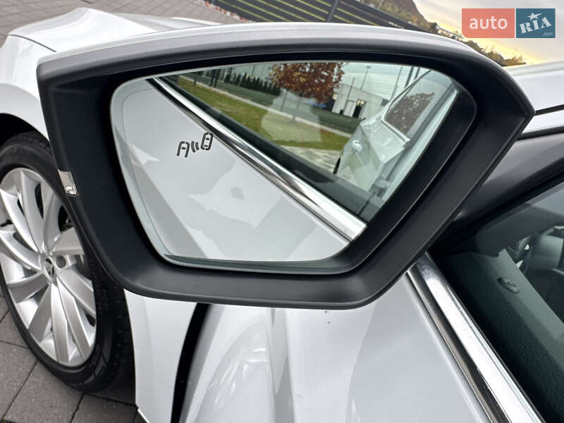 Лифтбек Skoda Superb 2017 в Мукачево