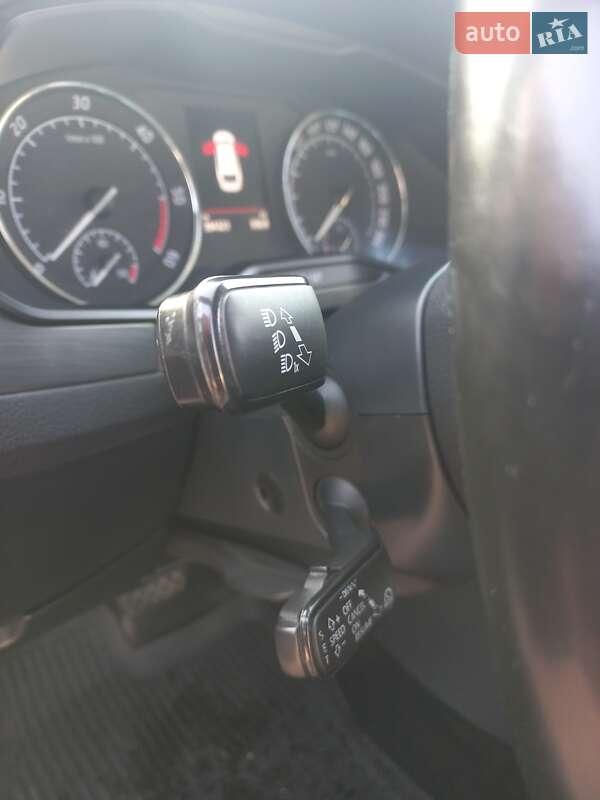 Универсал Skoda Superb 2019 в Днепре