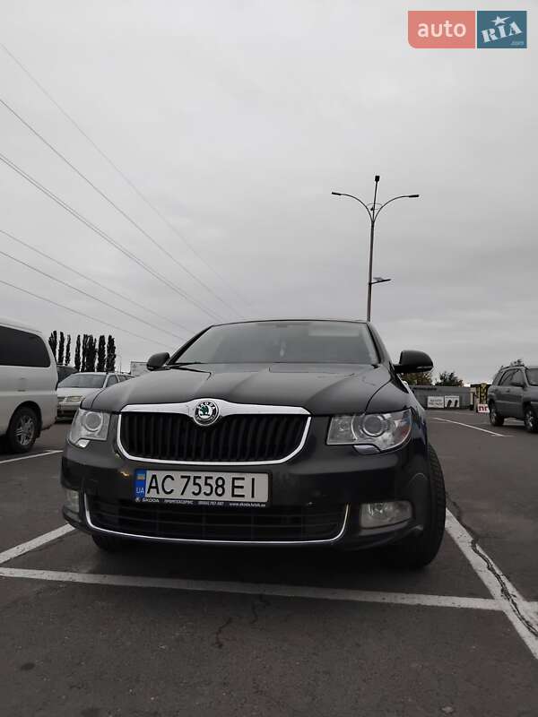 Лифтбек Skoda Superb 2011 в Луцке