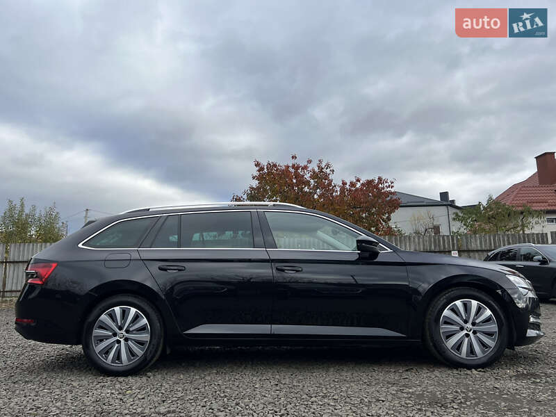 Универсал Skoda Superb 2021 в Луцке