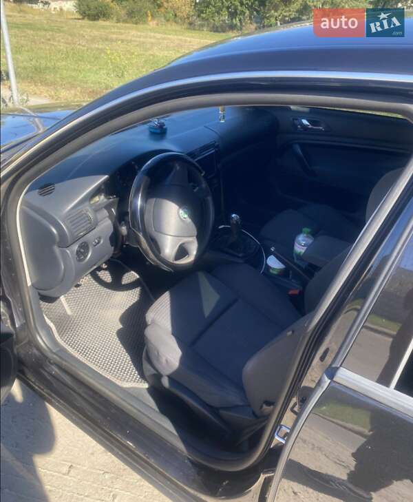 Лифтбек Skoda Superb 2003 в Турке фото 4 Лифтбек Skoda Superb 2003 в Турке