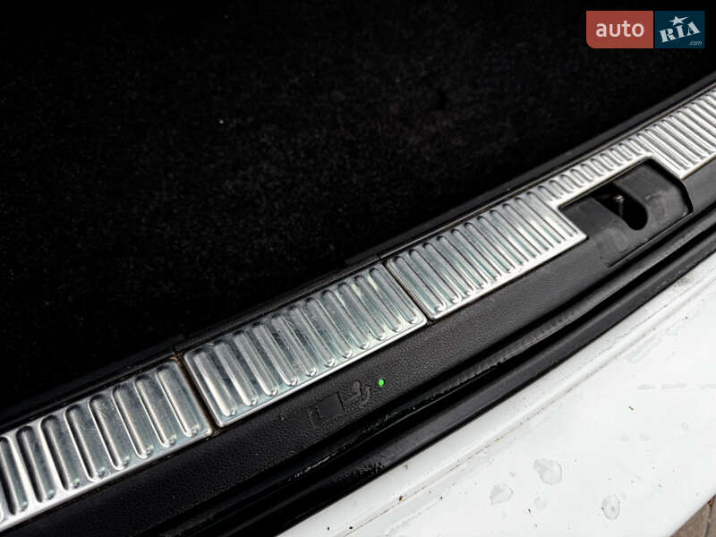 Универсал Skoda Superb 2015 в Василькове