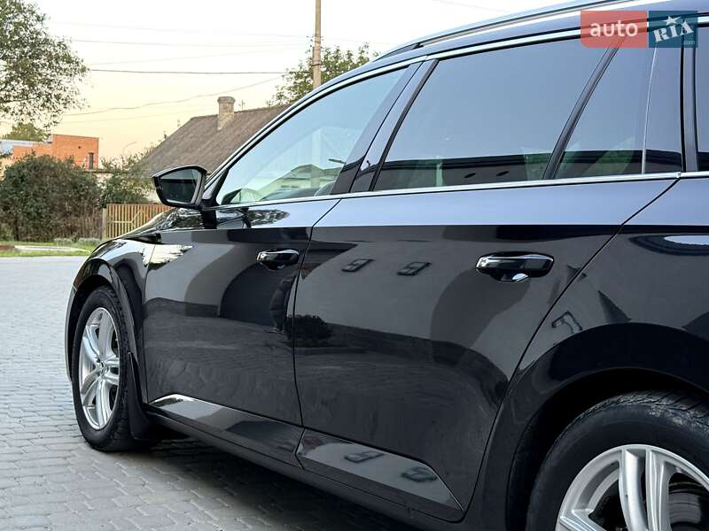 Универсал Skoda Superb 2016 в Чорткове