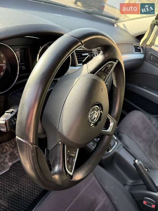 Универсал Skoda Superb 2013 в Кицмани