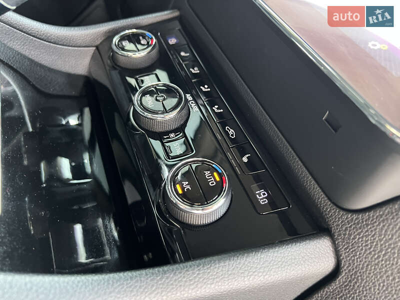 Ліфтбек Skoda Superb 2017 в Дрогобичі