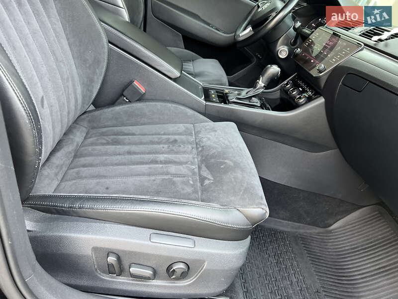 Ліфтбек Skoda Superb 2017 в Дрогобичі