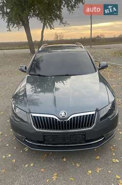 Универсал Skoda Superb 2014 в Борисполе