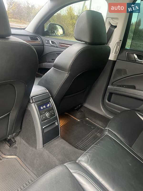 Універсал Skoda Superb 2014 в Борисполі фото 42 Універсал Skoda Superb 2014 в Борисполі
