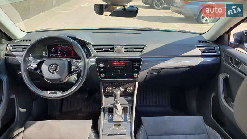 Лифтбек Skoda Superb 2021 в Киеве