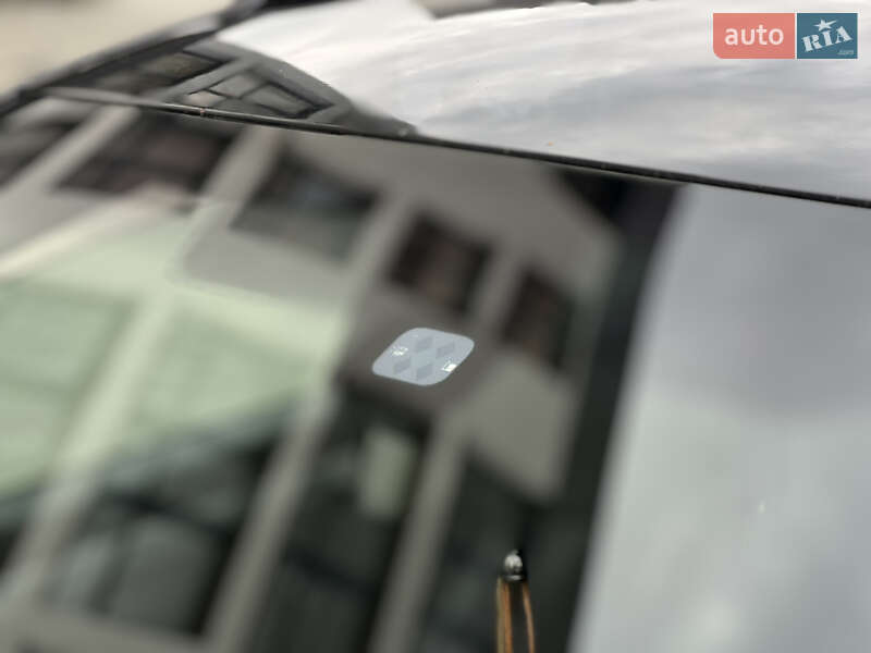 Универсал Skoda Superb 2012 в Новояворовске