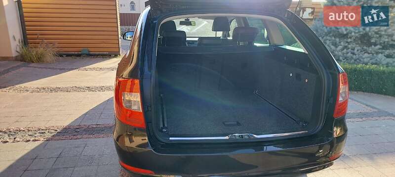 Универсал Skoda Superb 2013 в Киеве