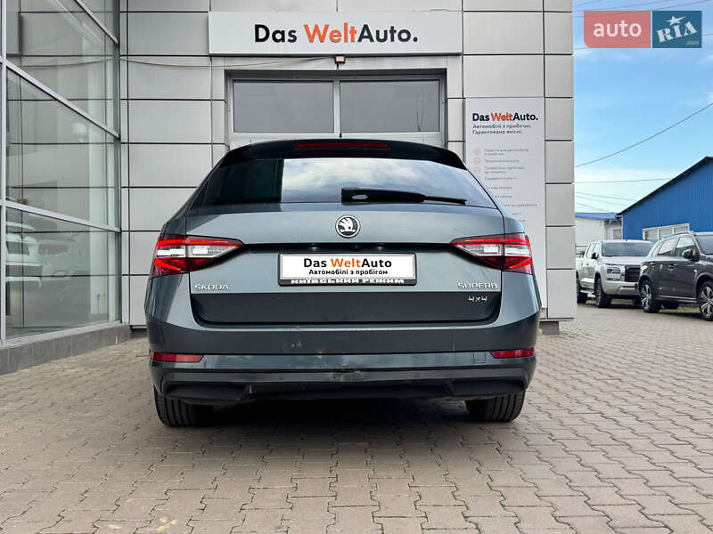 Універсал Skoda Superb 2018 в Чернівцях