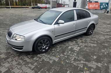 Лифтбек Skoda Superb 2005 в Виннице