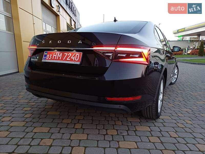 Лифтбек Skoda Superb 2021 в Самборе