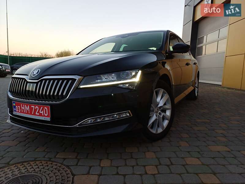 Лифтбек Skoda Superb 2021 в Самборе