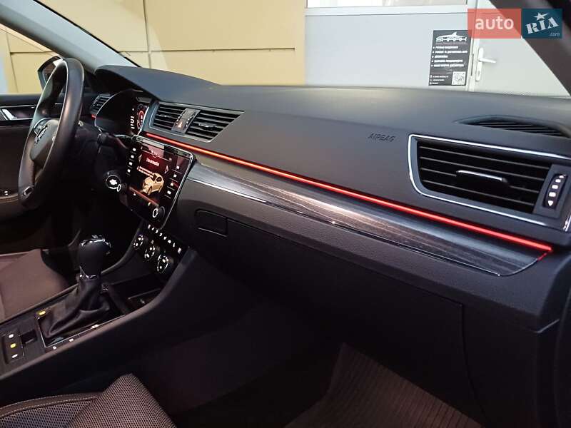 Лифтбек Skoda Superb 2021 в Самборе