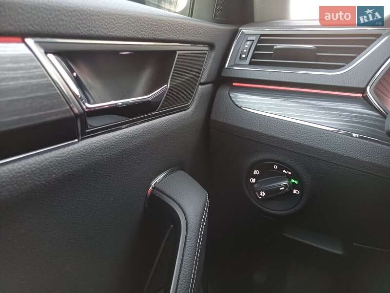 Лифтбек Skoda Superb 2021 в Самборе