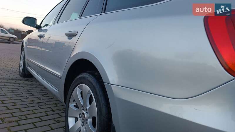Універсал Skoda Superb 2011 в Сарнах
