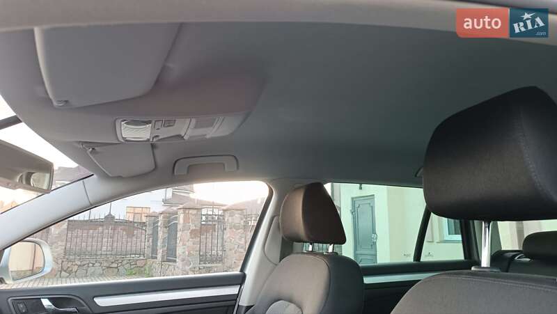 Універсал Skoda Superb 2011 в Сарнах