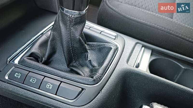 Універсал Skoda Superb 2011 в Сарнах