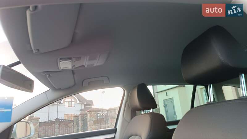 Універсал Skoda Superb 2011 в Сарнах