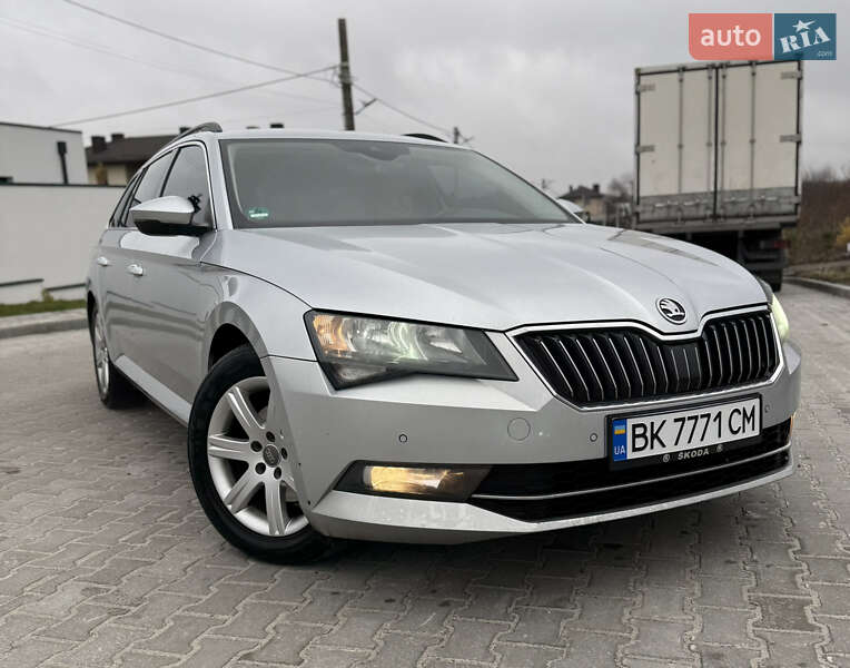 Универсал Skoda Superb 2017 в Ровно