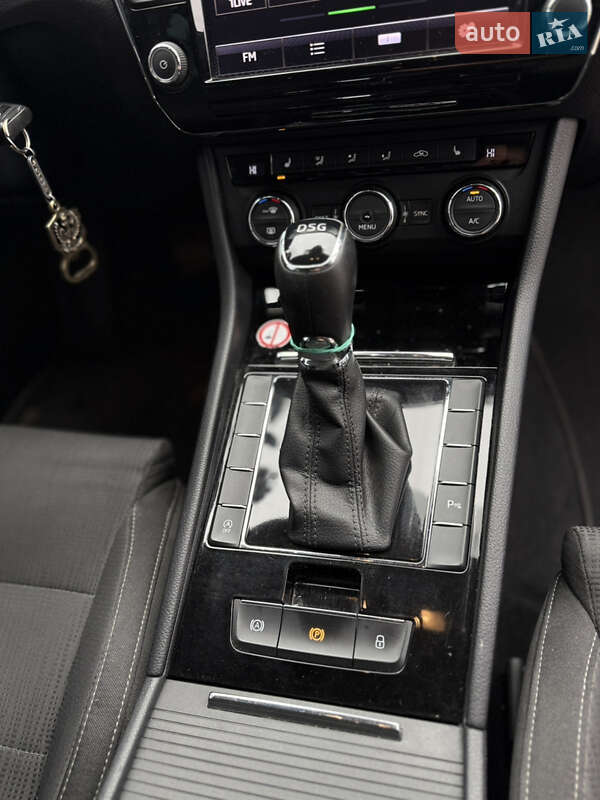 Универсал Skoda Superb 2017 в Ровно