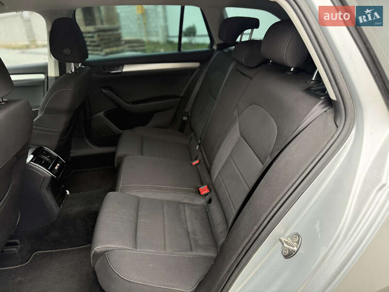 Универсал Skoda Superb 2017 в Ровно