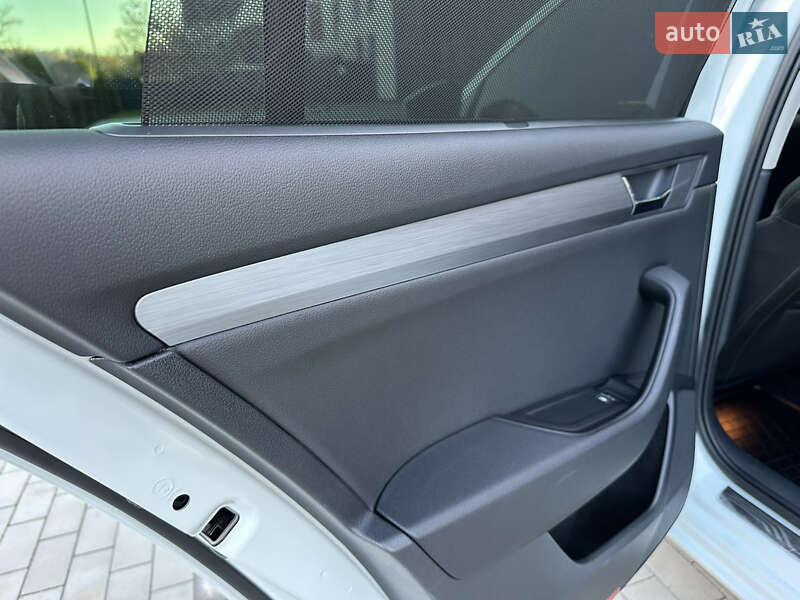 Универсал Skoda Superb 2016 в Умани фото 28 Универсал Skoda Superb 2016 в Умани