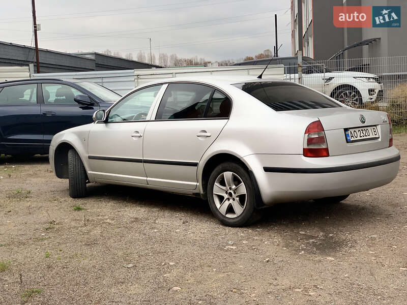 Лифтбек Skoda Superb 2007 в Чернигове