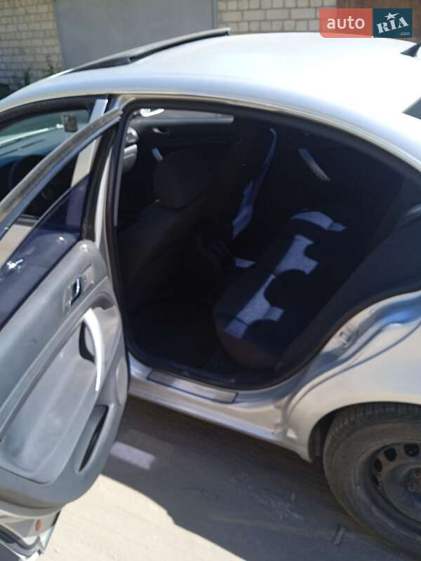 Ліфтбек Skoda Superb 2003 в Дніпрі