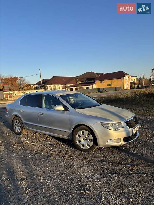 Лифтбек Skoda Superb 2012 в Иршаве фото 12 Лифтбек Skoda Superb 2012 в Иршаве