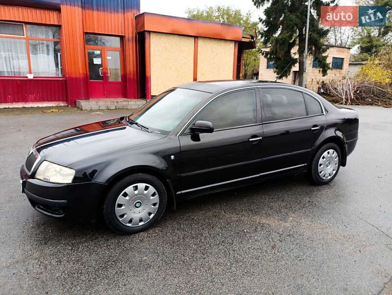 Лифтбек Skoda Superb 2004 в Житомире