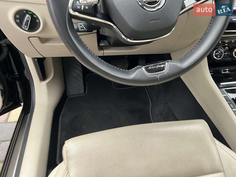 Ліфтбек Skoda Superb 2020 в Львові