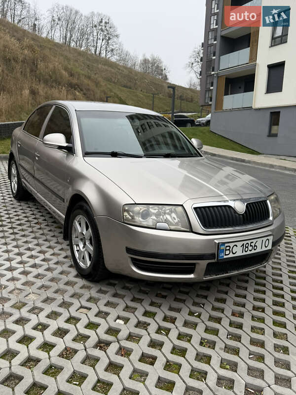 Skoda Superb 2006