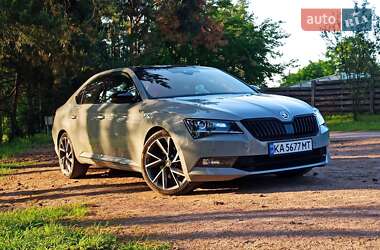 Лифтбек Skoda Superb 2018 в Коростене