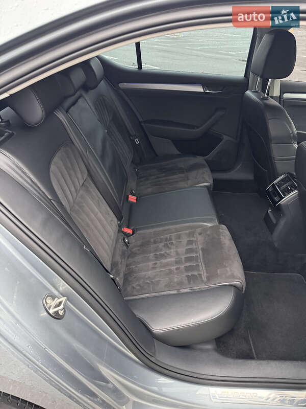 Лифтбек Skoda Superb 2016 в Киеве