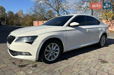 Лифтбек Skoda Superb 2016 в Мукачево