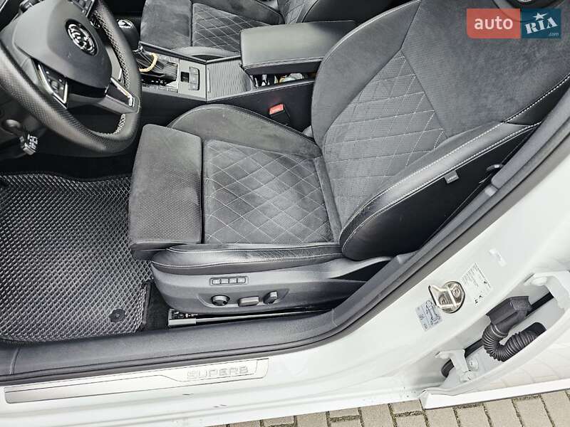 Універсал Skoda Superb 2020 в Вишгороді
