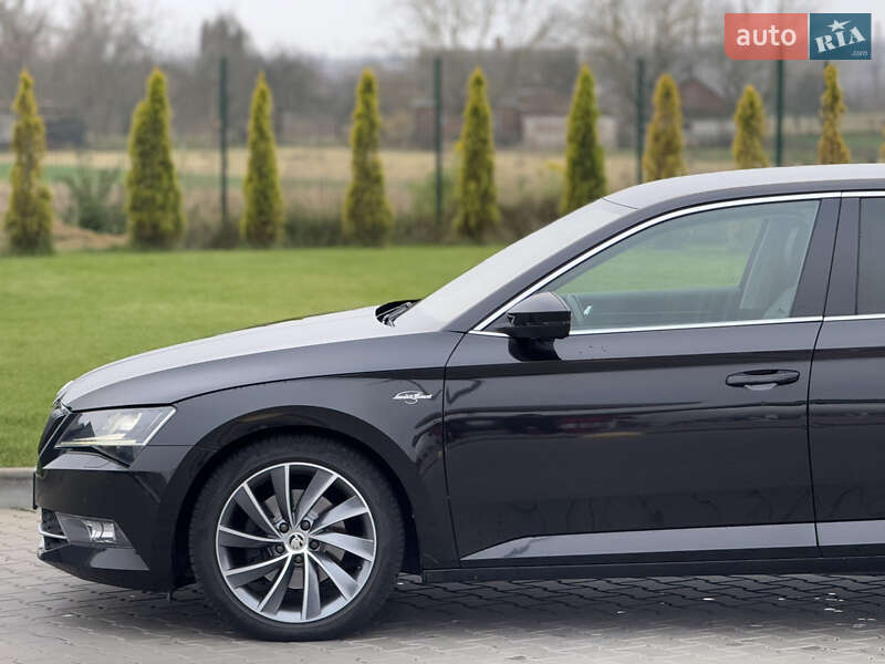 Лифтбек Skoda Superb 2017 в Луцке