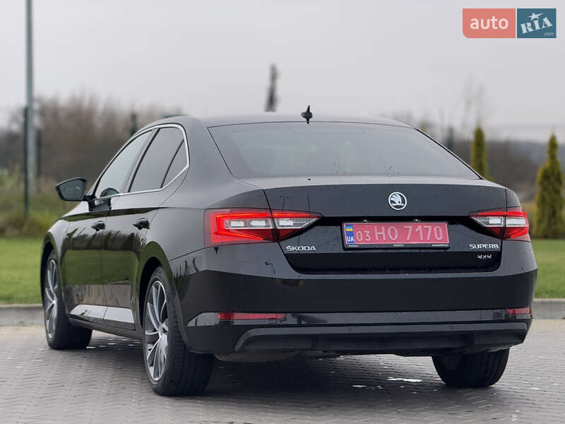 Лифтбек Skoda Superb 2017 в Луцке