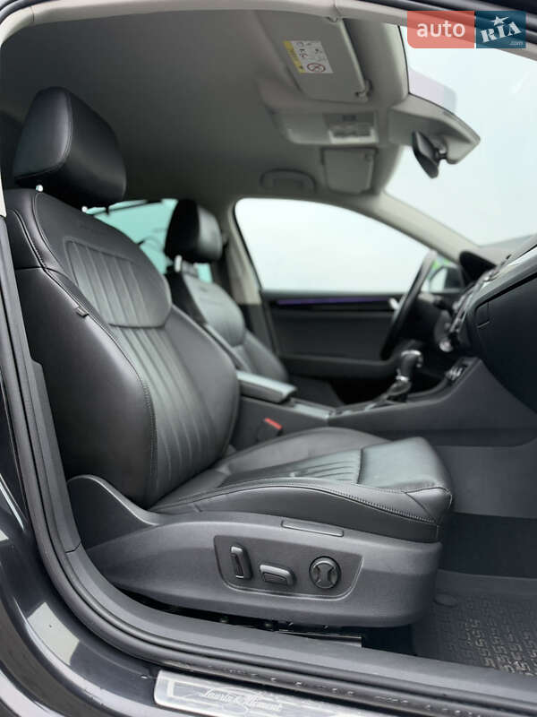 Лифтбек Skoda Superb 2017 в Луцке