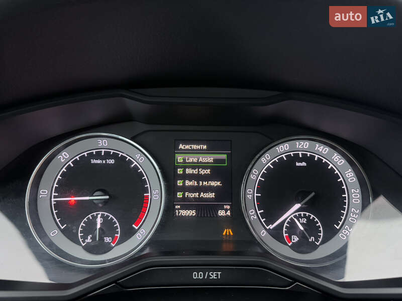 Лифтбек Skoda Superb 2017 в Луцке