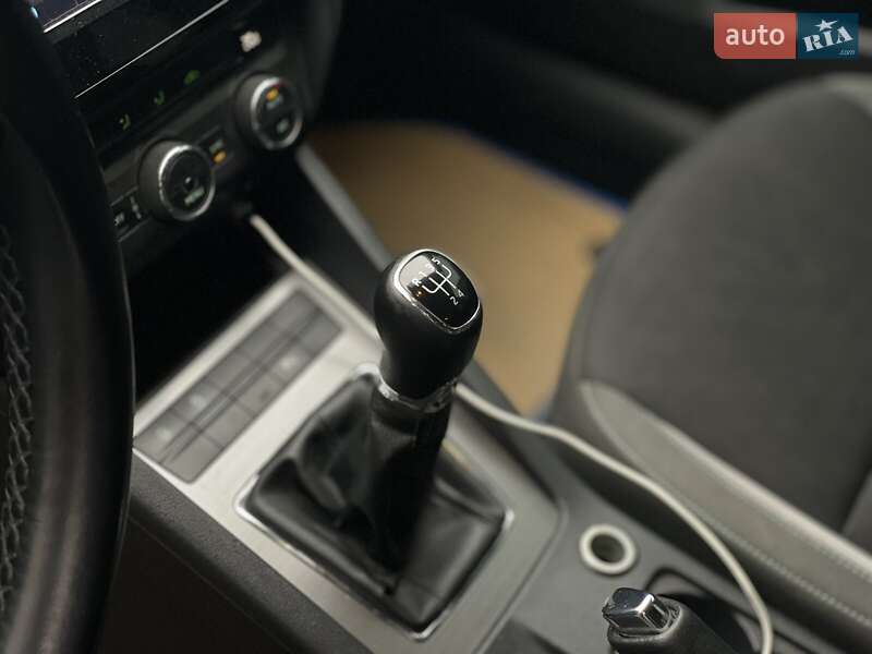 Универсал Skoda Superb 2016 в Днепре фото 18 Универсал Skoda Superb 2016 в Днепре