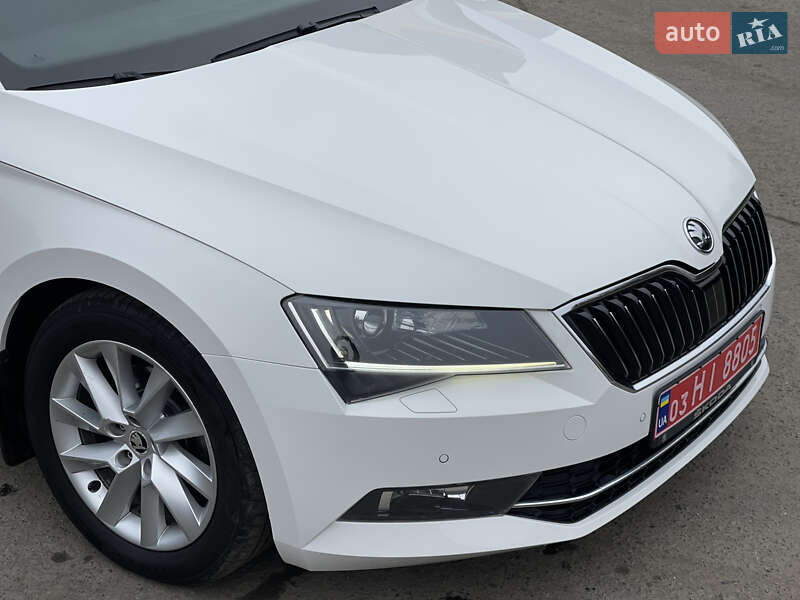 Универсал Skoda Superb 2016 в Радивилове
