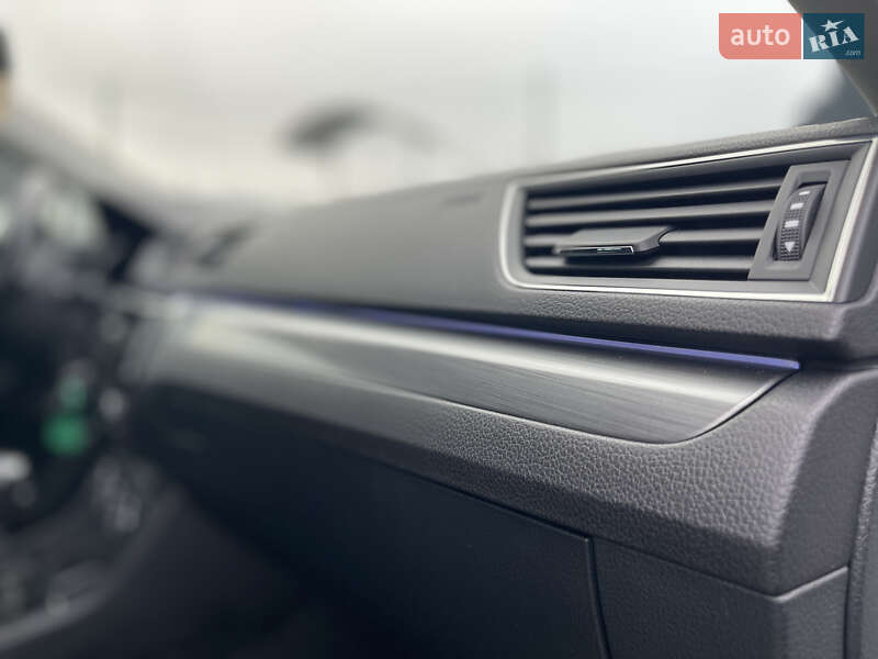 Универсал Skoda Superb 2016 в Радивилове