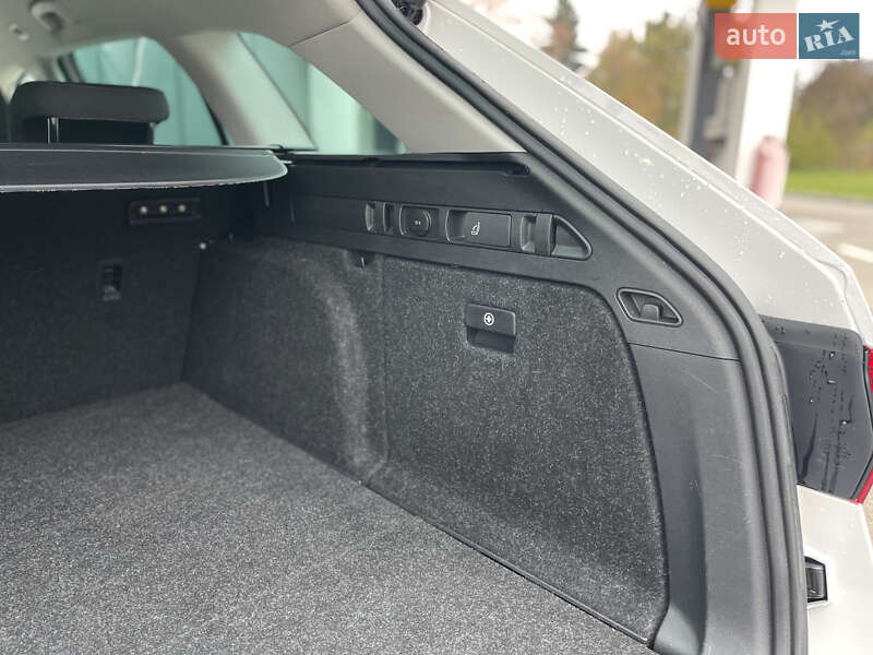 Универсал Skoda Superb 2016 в Радивилове