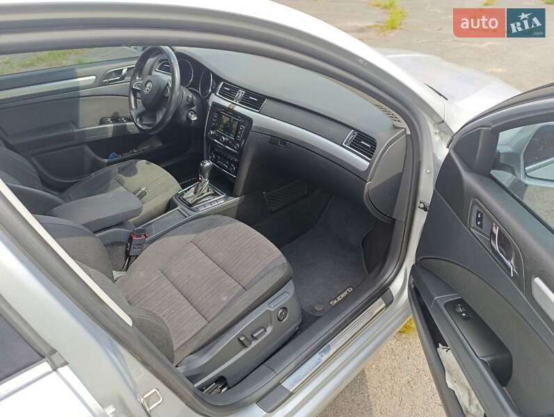 Універсал Skoda Superb 2013 в Ковелі